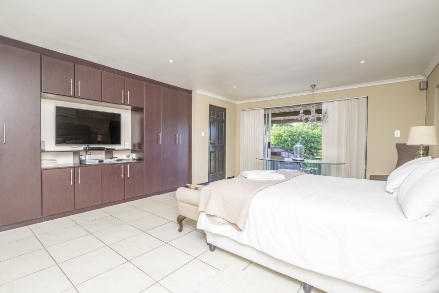 7 Bedroom Property for Sale in Eversdal Western Cape